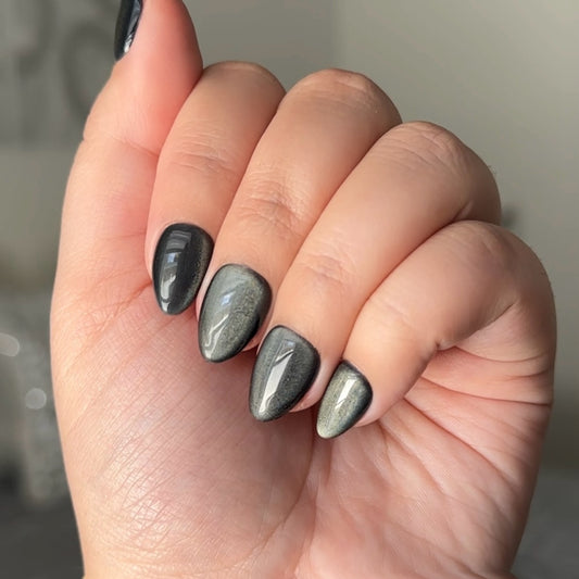 Deep Depths Cateye